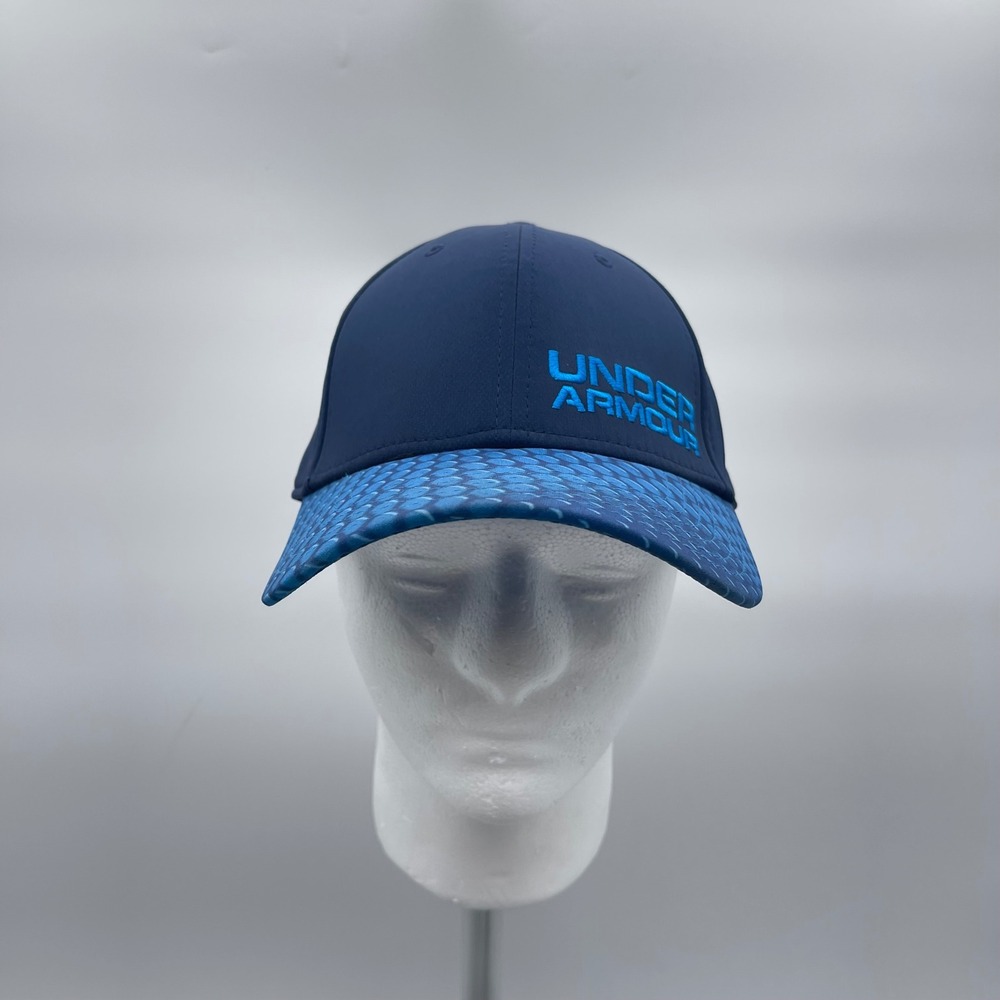 Under Armour 1256310 Mens MD/LG Navy Blue Scale Print Cap Stretch Fit Hat